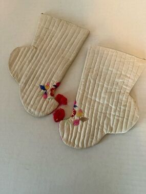 Antique Rare Korean Traditional Beosun Hanbok Socks embroidered
